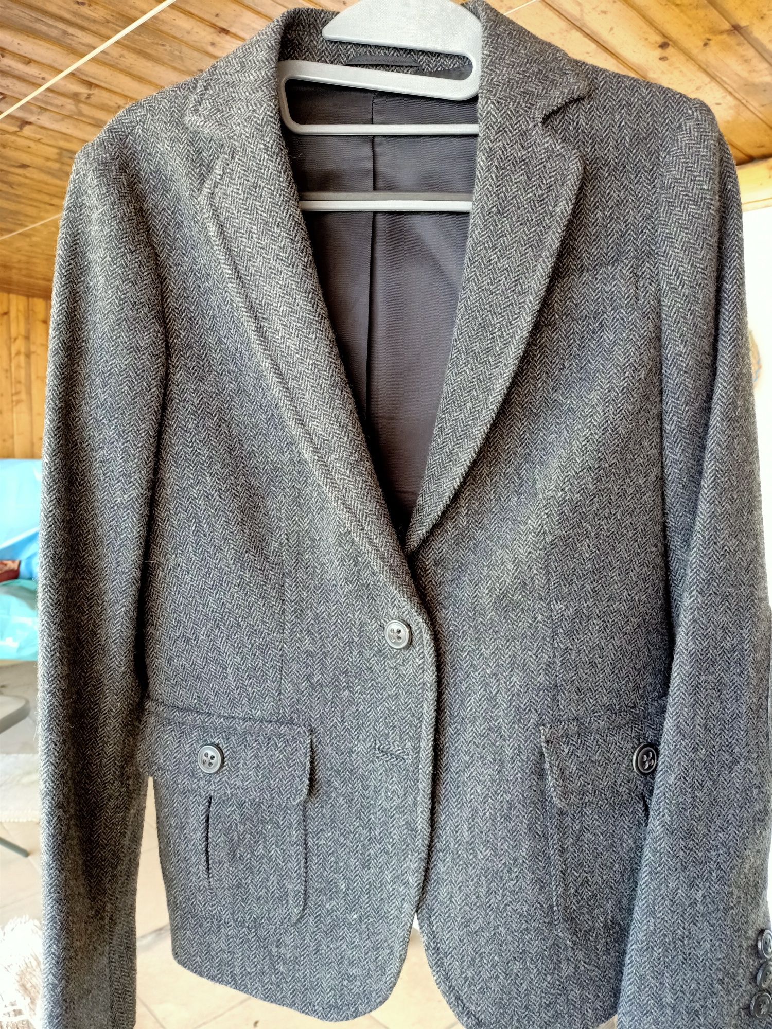 Meio casaco cor cinza