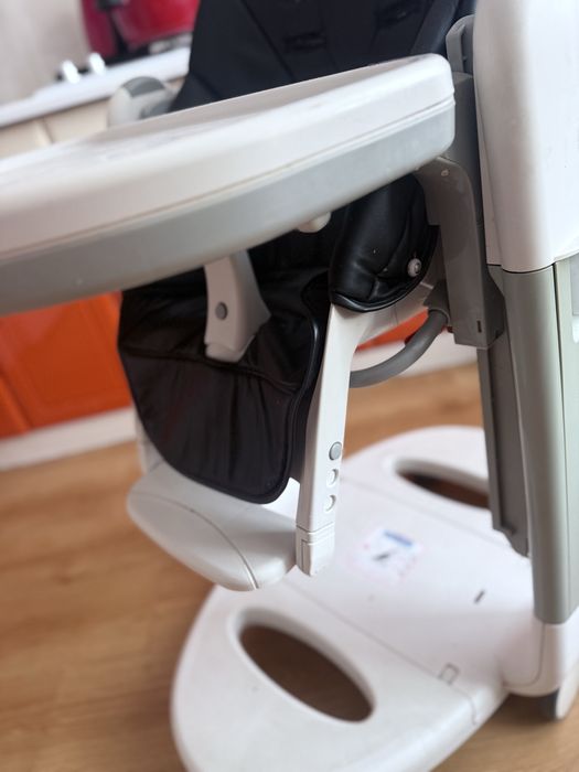 стільчик для годування та гайдалка 3в1 Peg-Perego Tatamia