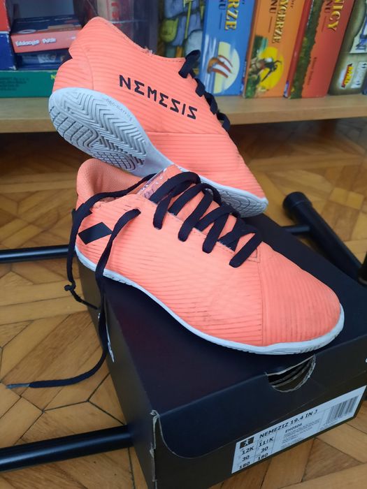 Halówki adidas nemeziz rozm. 30,5