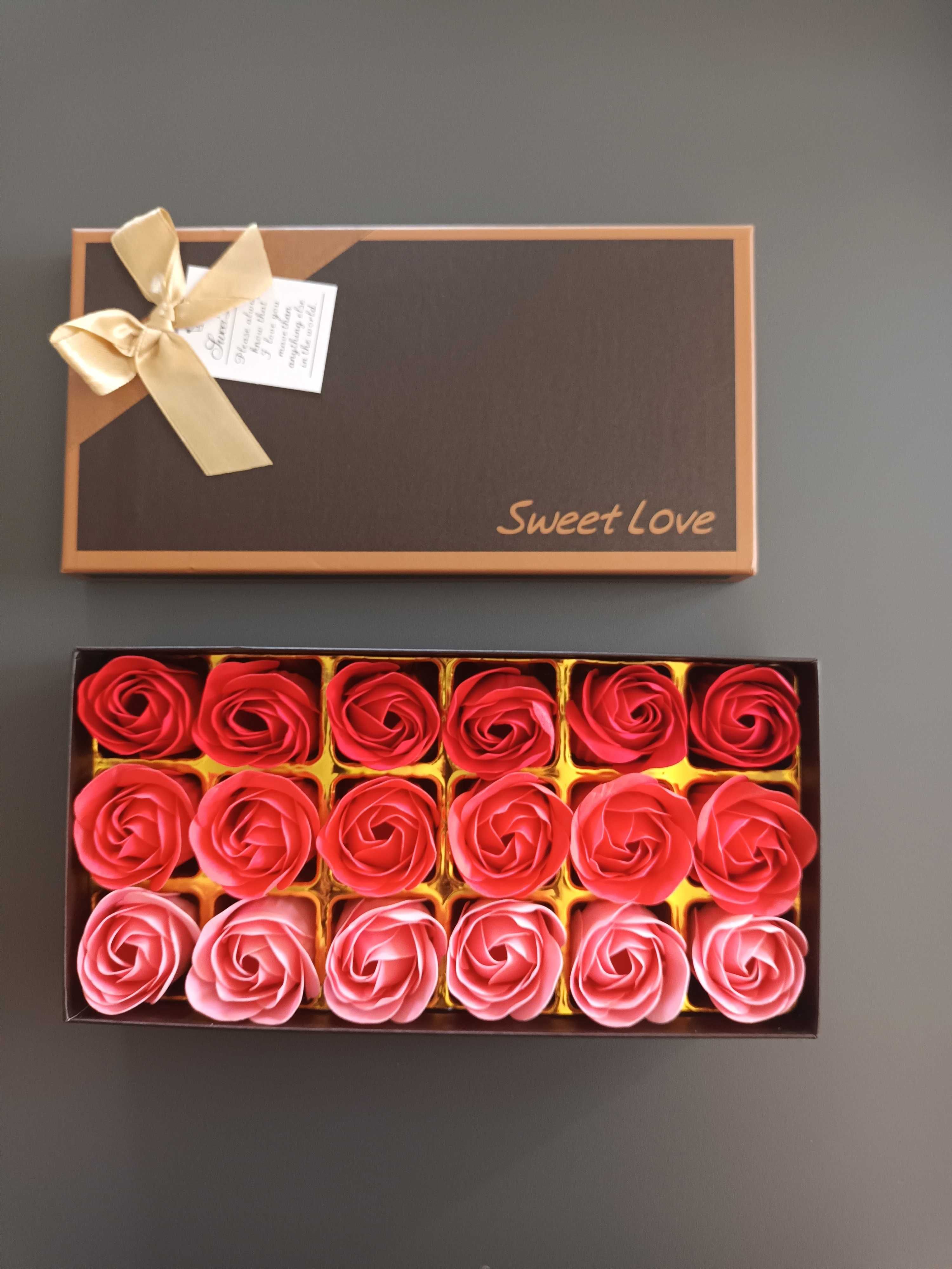 Elegancki zestaw mydełka różane pudełko prezent flower box