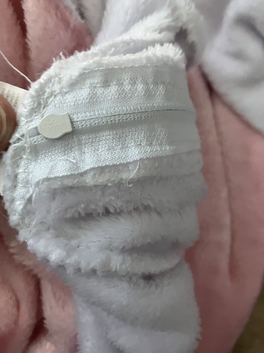 Unikatowy kombinezon (piżama) jednorożca, rozmiar uniwersalny z Sinsay