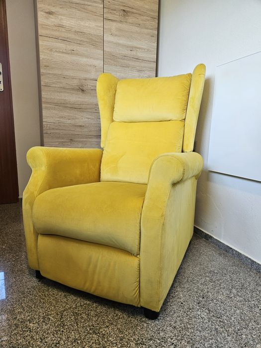 Fotel rozkładany uszak bardzo wygodny  i lekki