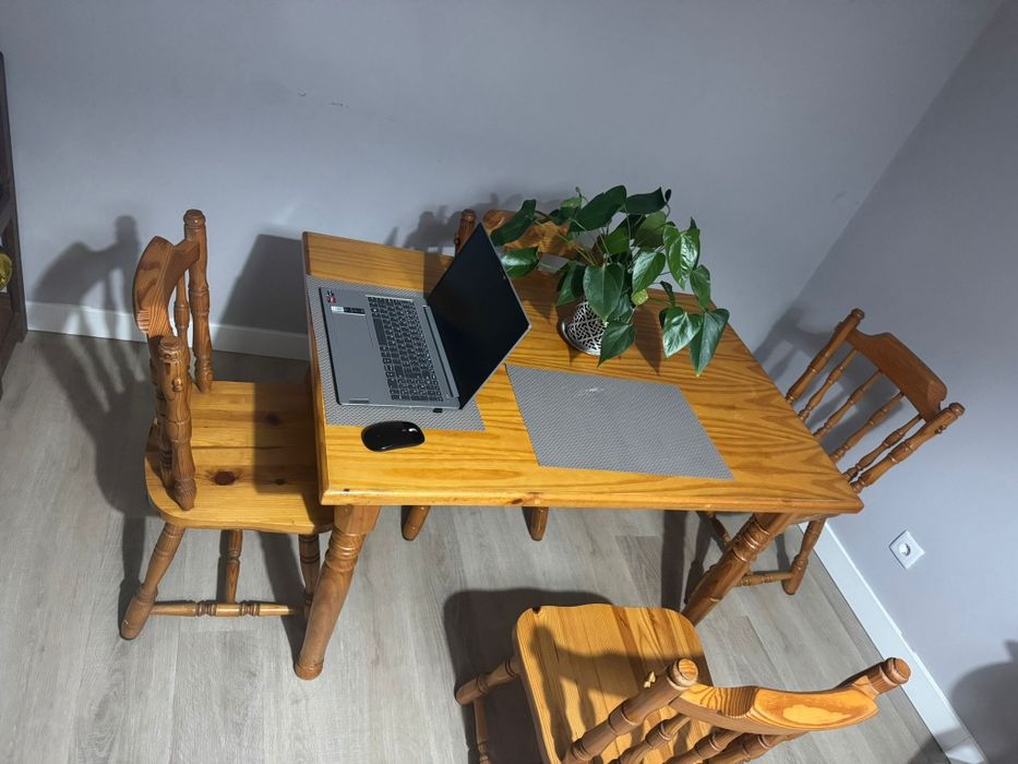 Mesa de madeira rustica