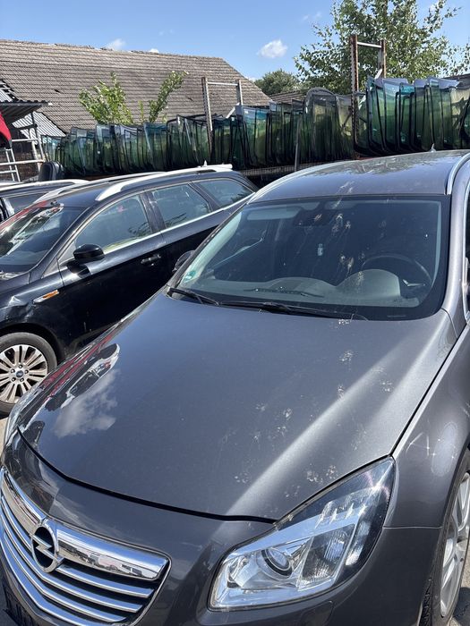 Insignia A maska z177 w kolor idealna