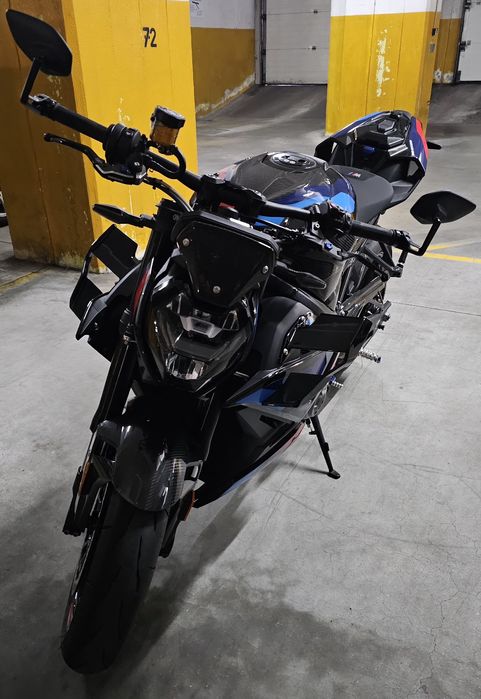 BMW M1000R Carbon Competition