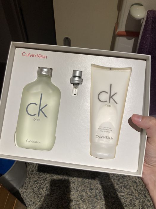 Calvin Klein One 200 ml mais creme kit coffret