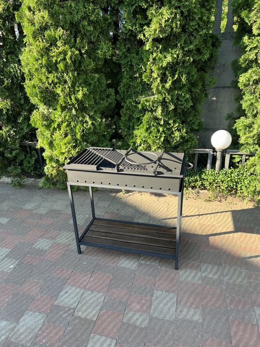Мангал в стилі лофт