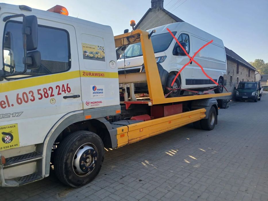 Mercedes-Benz Atego  Mercedes Benz Atego 1217 pomoc drogowa silna auto laweta platforma