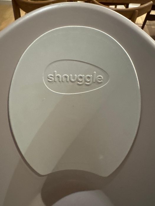 Banheira e pés shnuggle