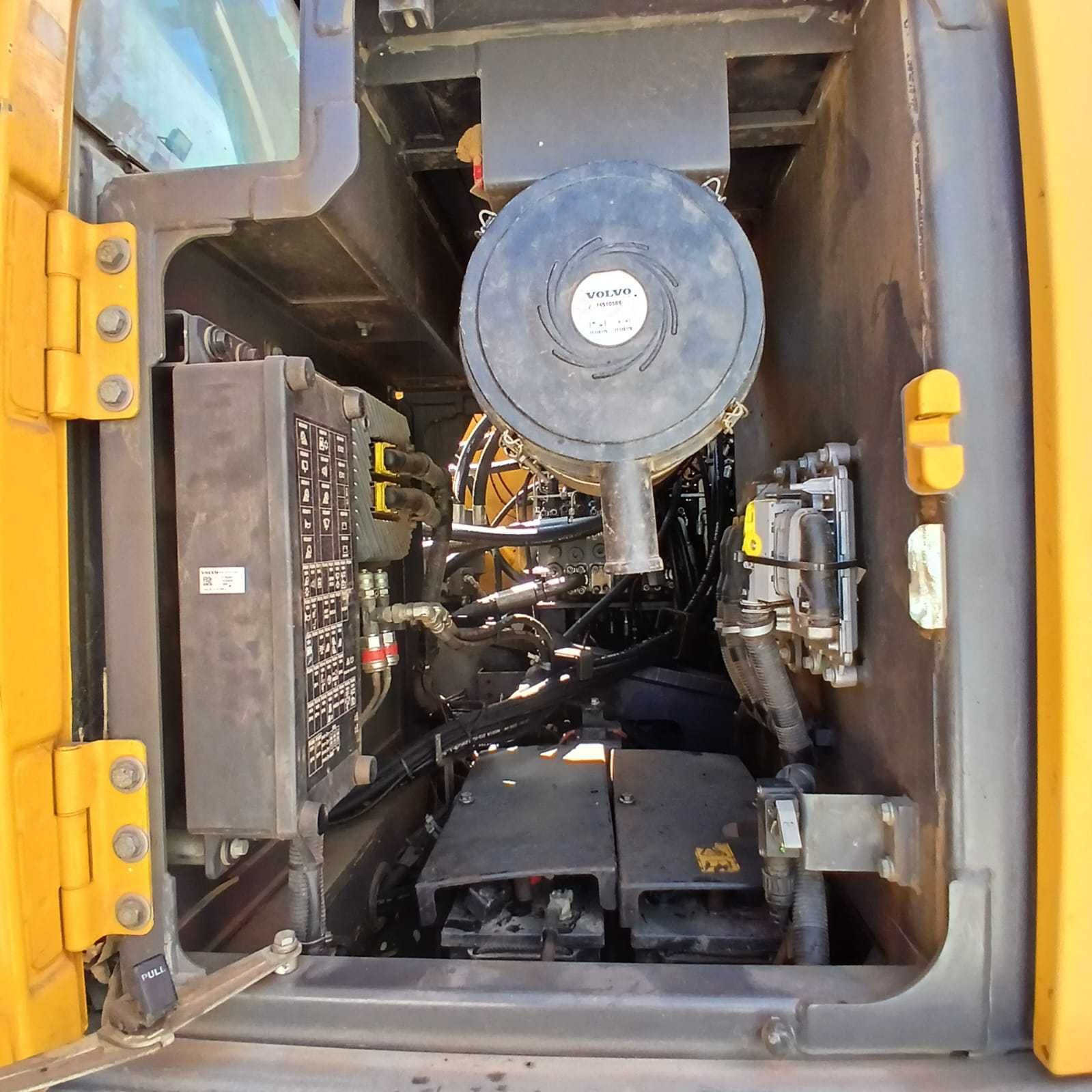 2017 Volvo EC220EL Escavadora de Rastos com cabeça de corte Ponsse
