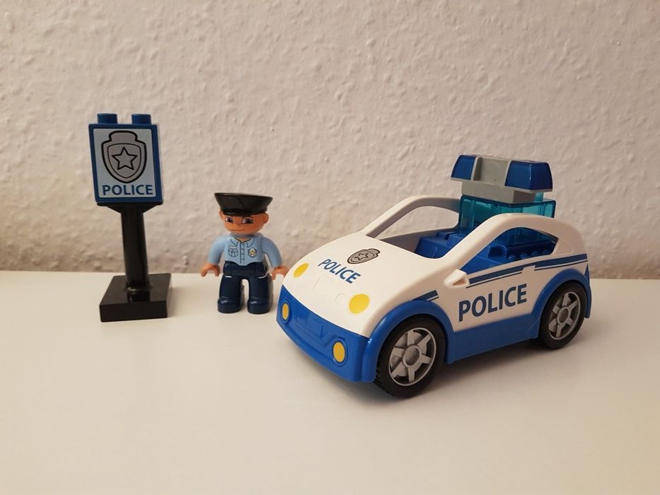 Lego Duplo policja policjant radiowóz