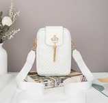 Elegancka Torebka Crossbody/Na Ramię z Ozdobną Koroną - Biała