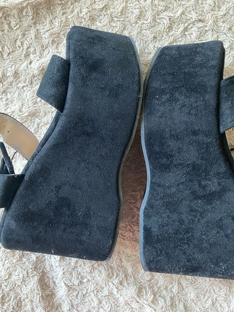Sandalias pretas