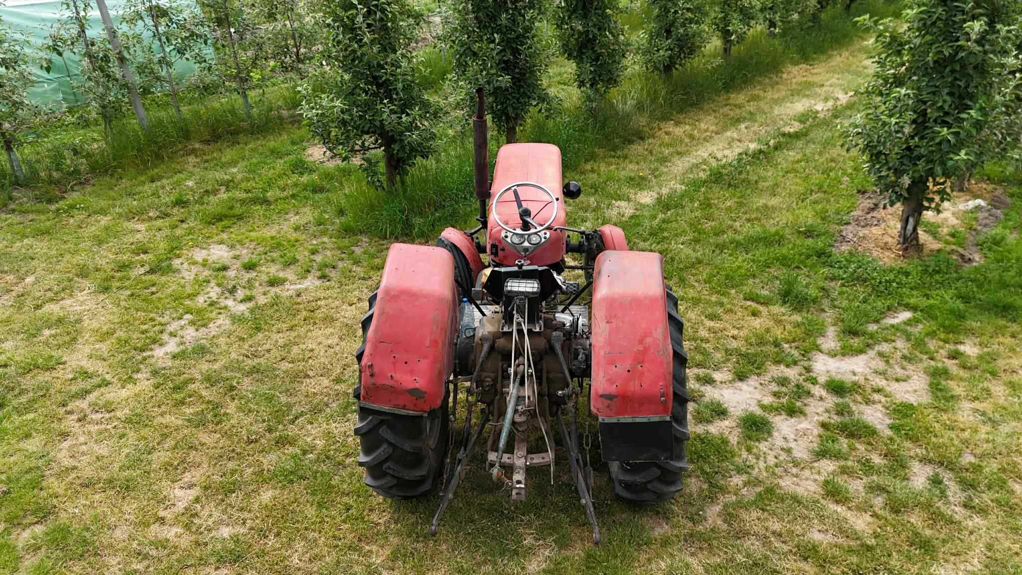 Traktor Ursus C-355
