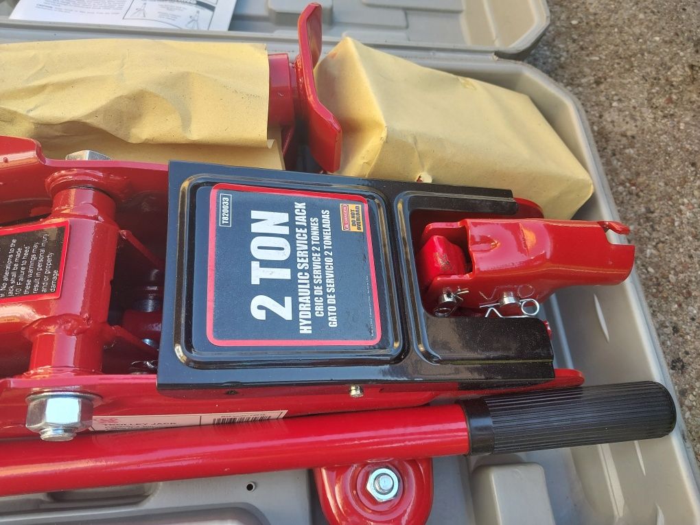 Podnośnik hydrauliczny ŻABA LEWAREK 2T + kobyłki K