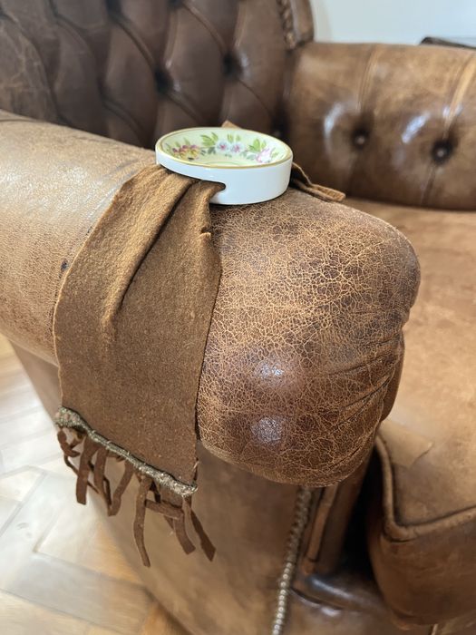 Vista Alegre Peca de colecao Cinzeiro de cadeira