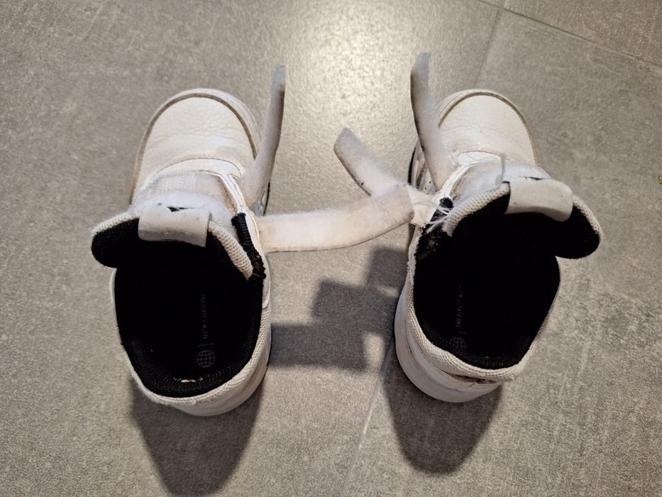 Buty dziecięce adidas Tensaur Sport GW1988 rozm. 23