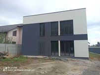 Продаж гарного двоповерхового будинку в Бохониках