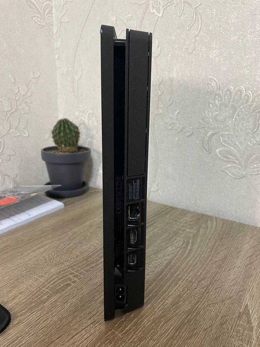 Playstation 4 slim 512 gb. Віддаю з аккаунтом