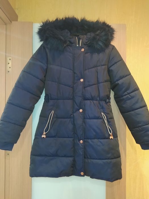 Качественное зимнее пальто фирмы Baker (оригинал)для девочки 12 лет.