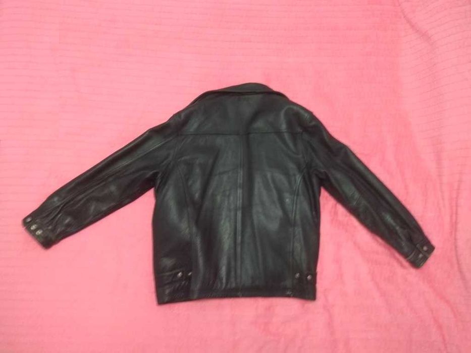 Мужской кожаный пиджак - Б/У -