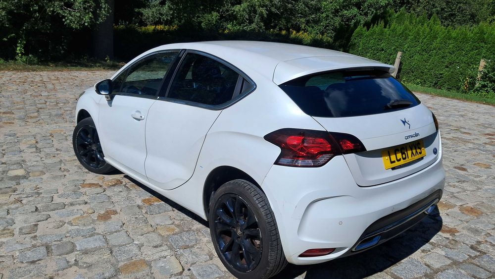 Citroen DS4  1.6hdi 110KM Biała perła V5 Mot Anglik