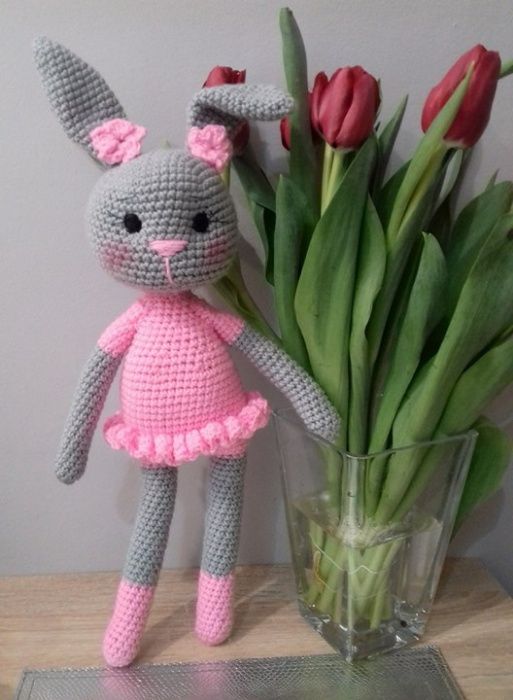 Duży Królik amigurumi szydełko różowy biały szary tiul kokarda kwiaty