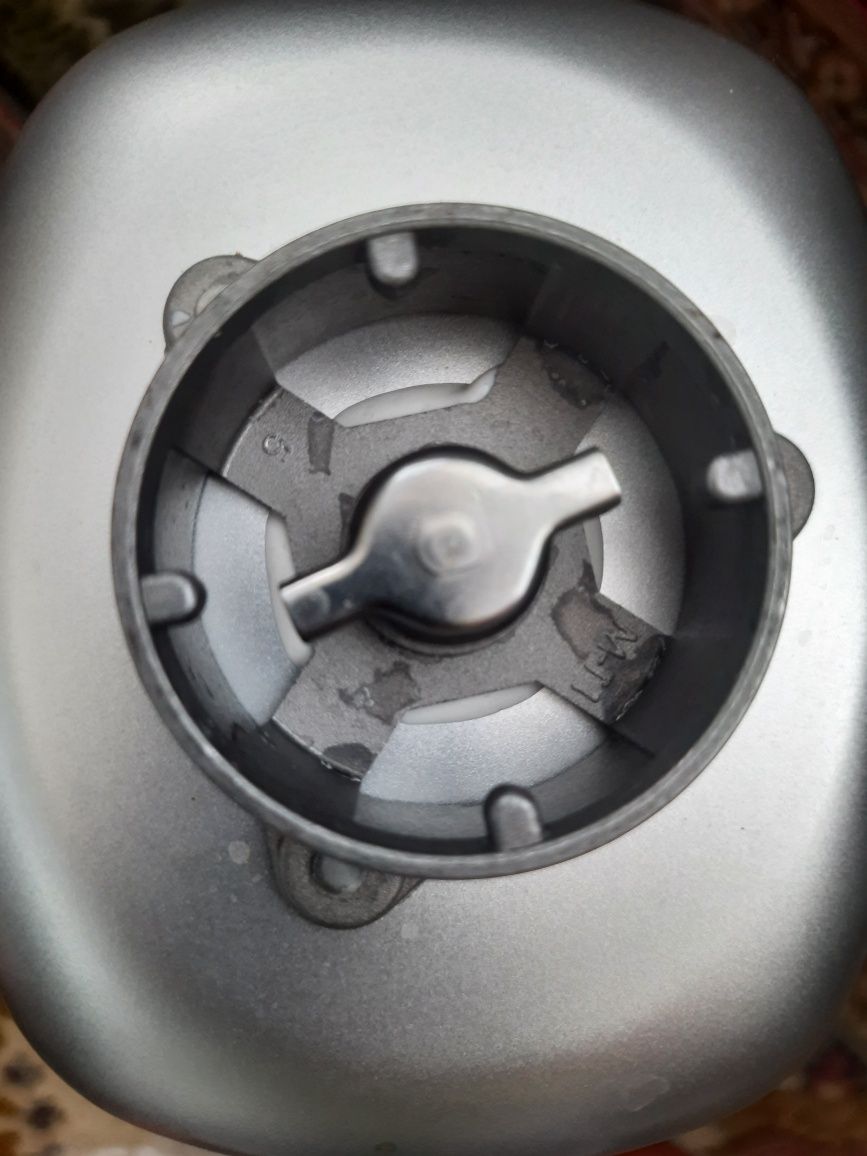 Хлібопіч Prime PBM 1010B