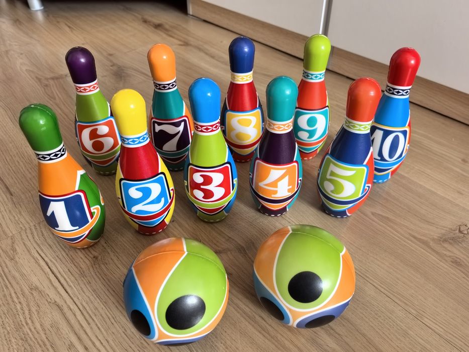 Kręgle piankowe, ZESTAW 10 sztuk z cyferkami + 2 piłki