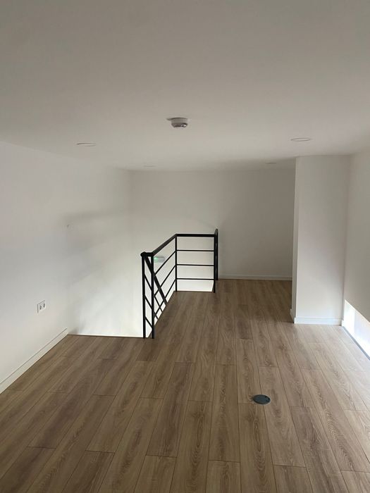 Aluga-se espaço para prestaçao de serviços