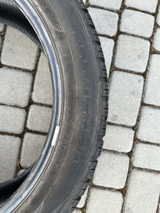 Opony zimowe 255/45/20 Nokian Tyres WR suv 4 z 2019