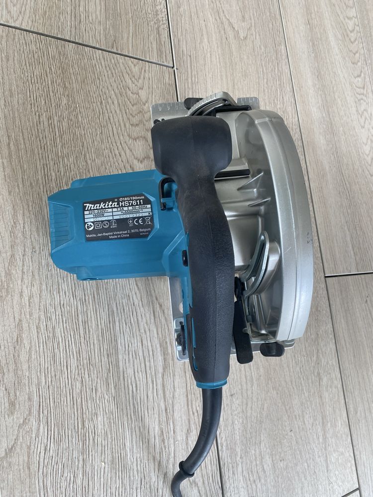 Дискова пила Makita HS7611