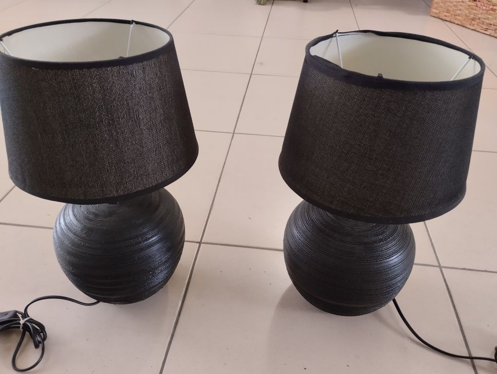 Par de candeeiro de mesa preto (como novos)