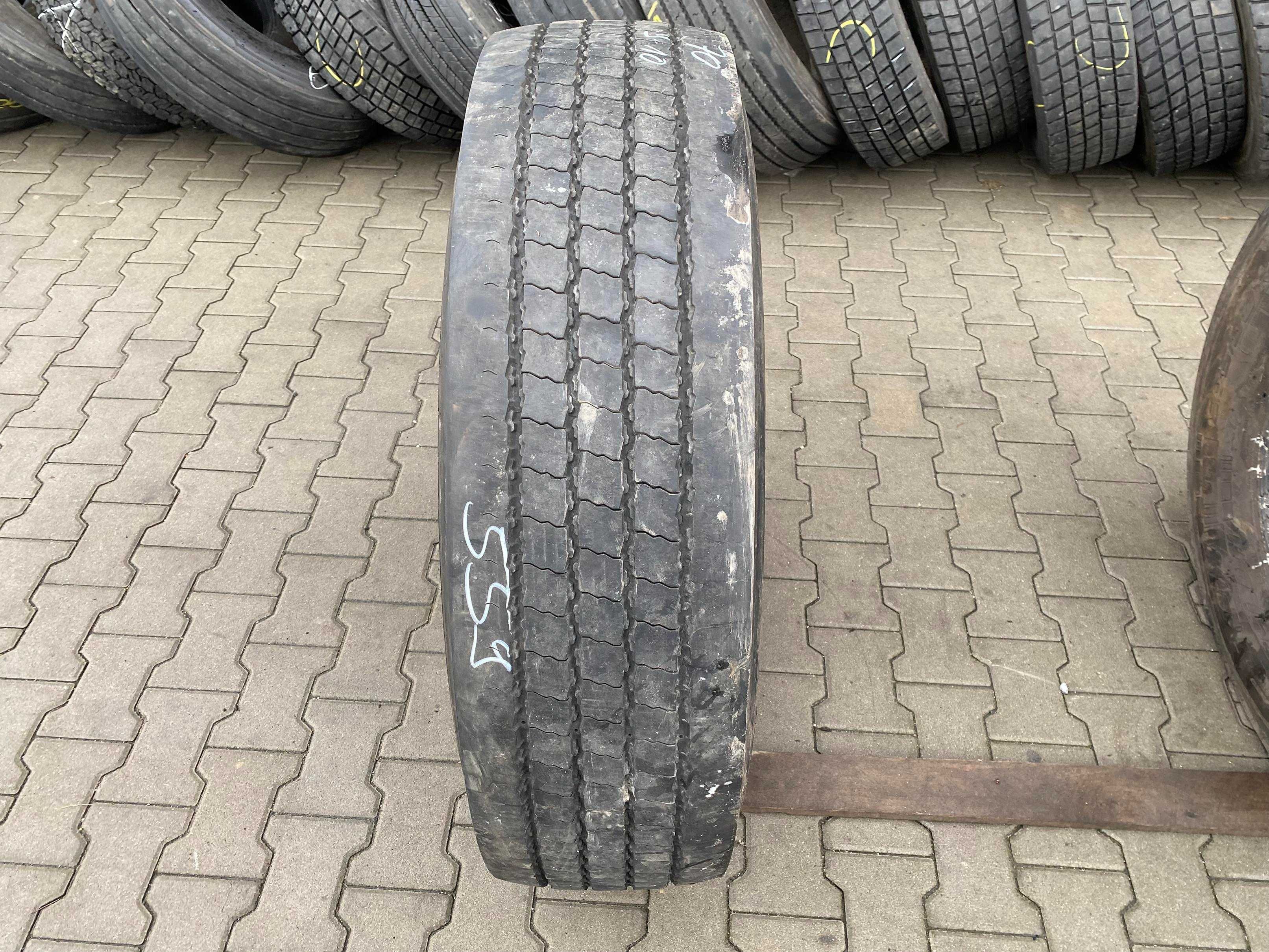 Opona 295/80R22.5 PIRELLI FR01 TRIATHLON Przód 9-10mm FR 01