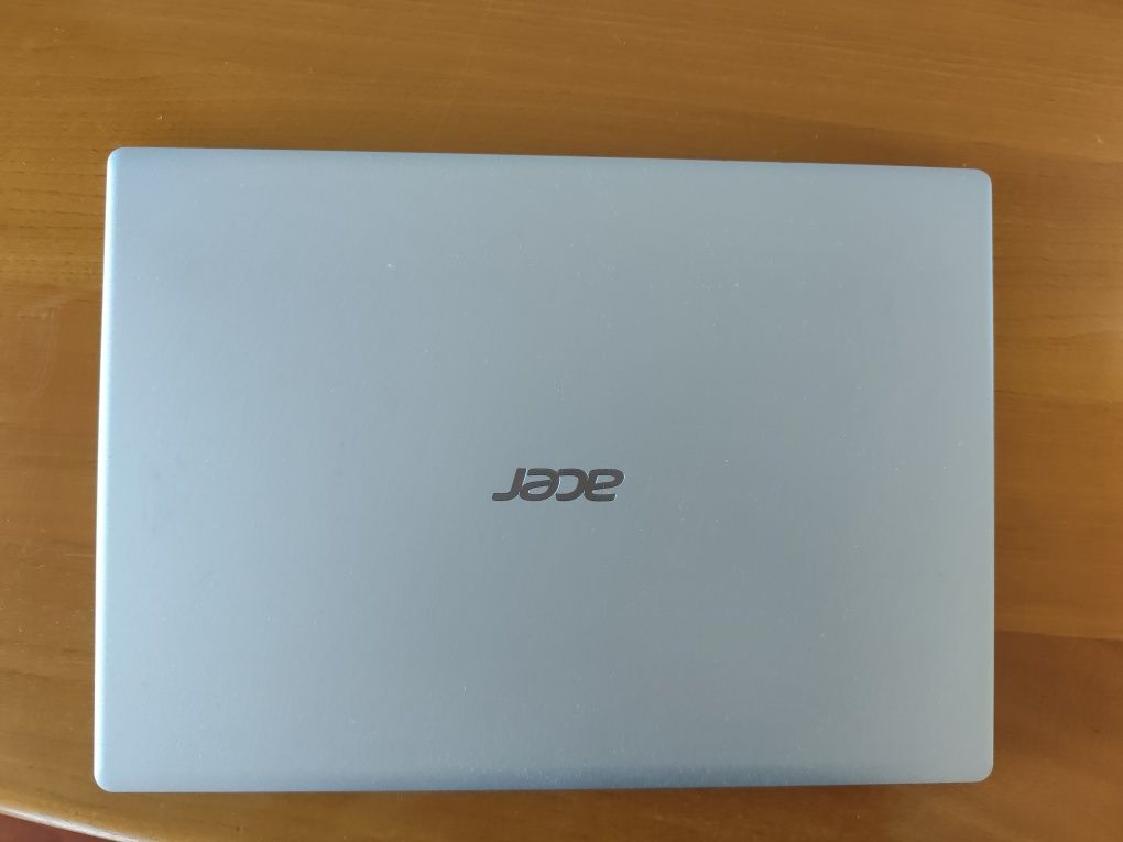 Computador Acer A114-33