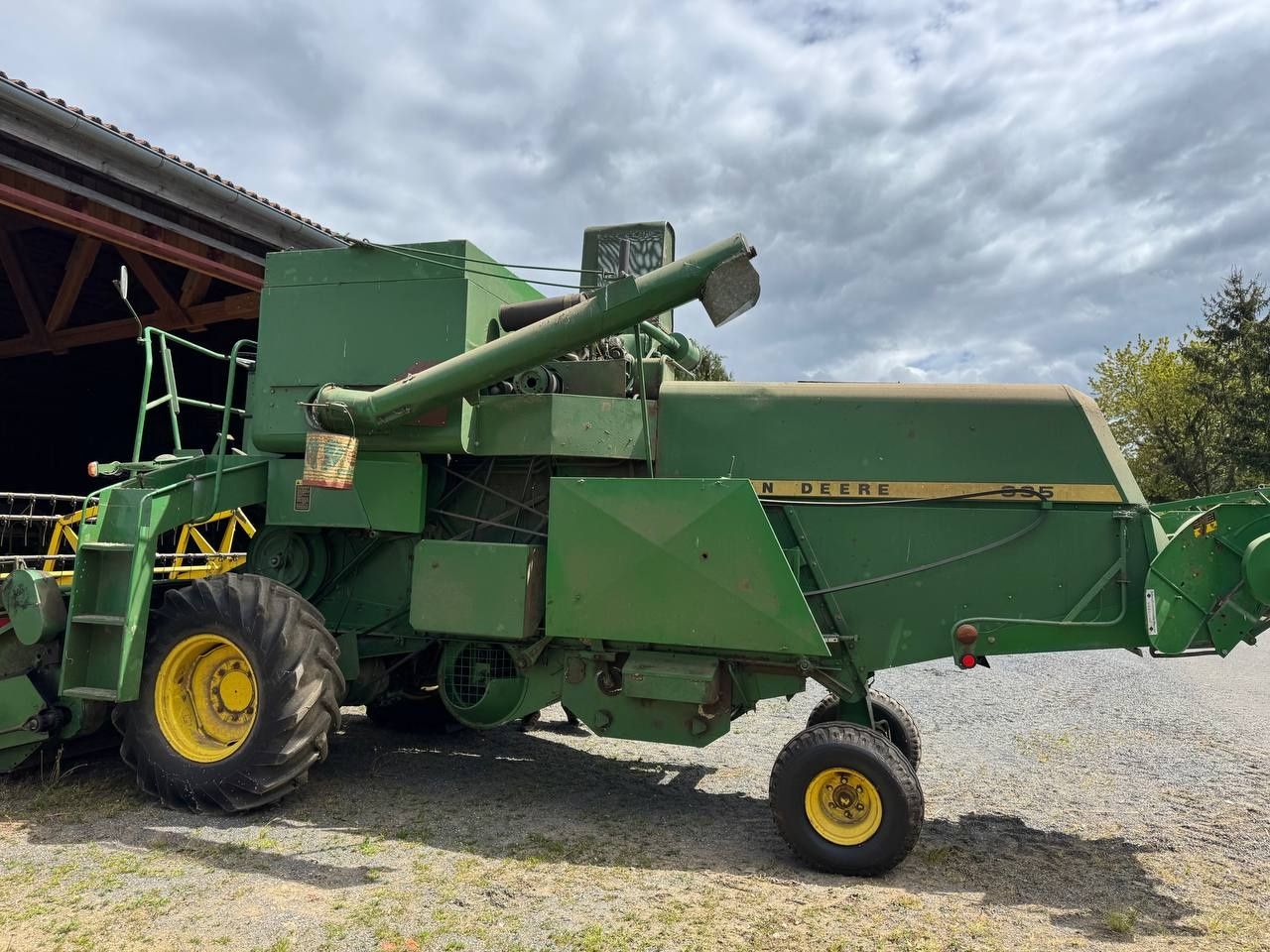 Комбайн свіжопригнаний John Deere 935
