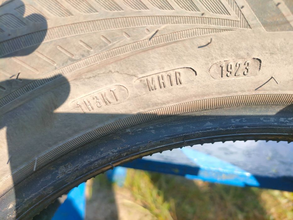 Opony goodyear 2023r 215/60/r17 100h całoroczne