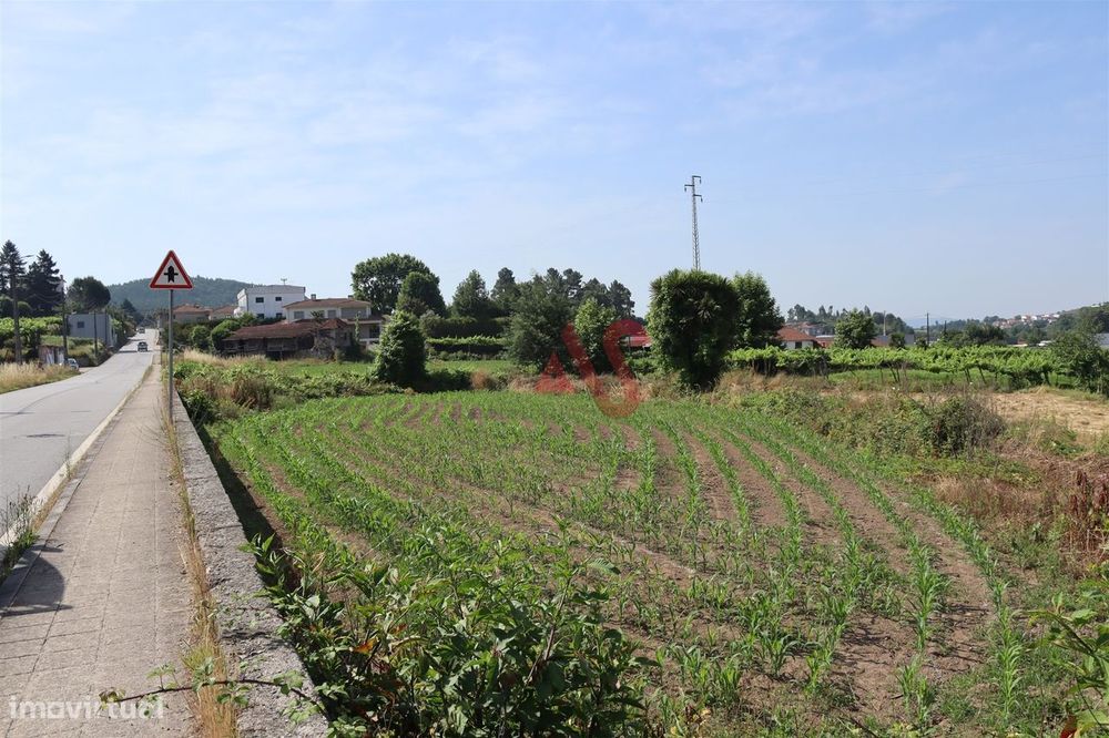 Terreno para construção com 1 000 m2 em Ordem, Lousada