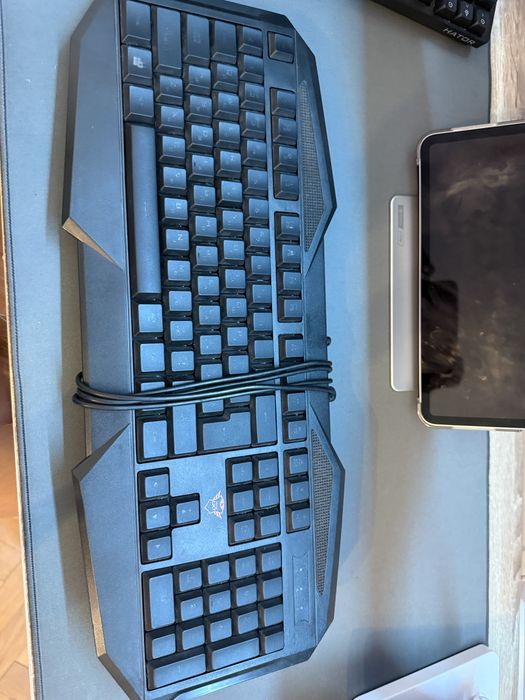 Ігрова кавіатура з Anti-Ghosting TRUST GXT 830-RW UKR/ENG