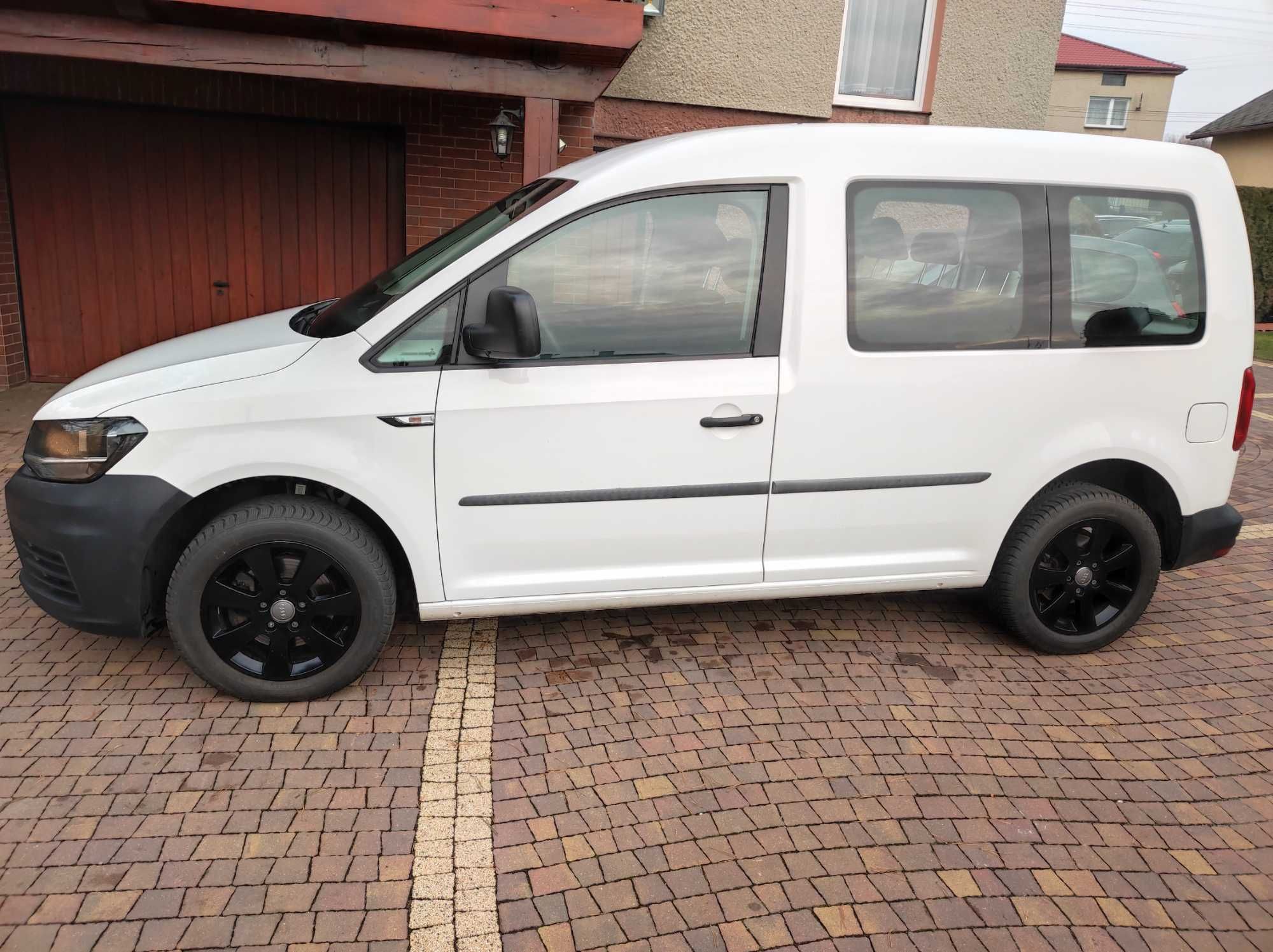 VW CAADY 4 Pięć miejsc