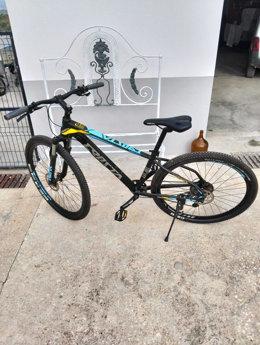 Bicicletas novas estrada e BTT