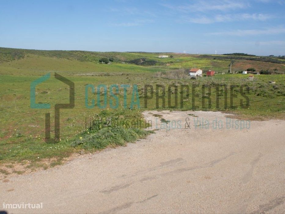 Terreno Rústico a poucos minutos de Vila do Bispo