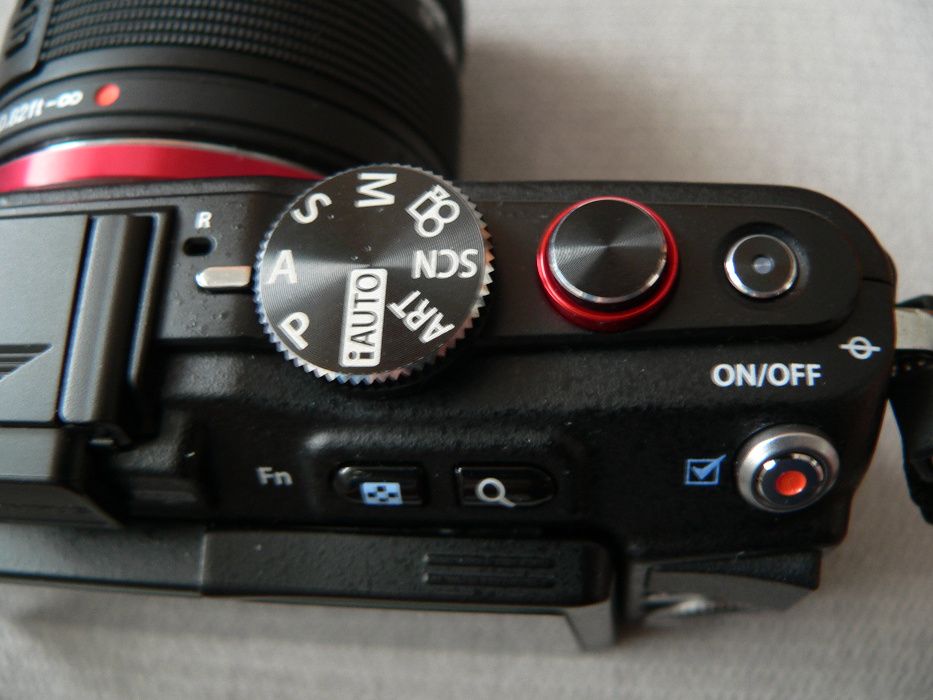 Olympus PEN E-PL6.