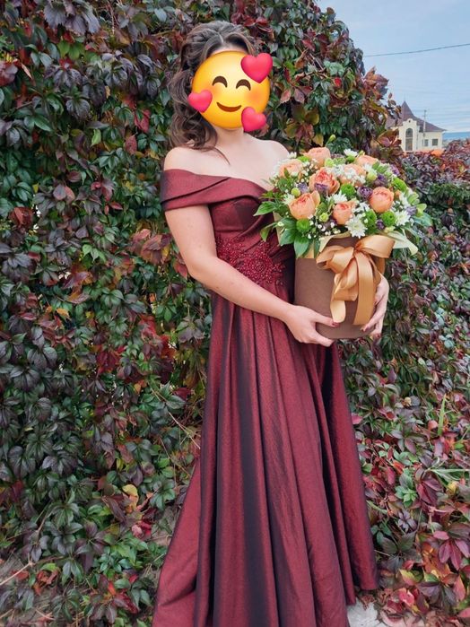 Випускна нарядна вечірня сукня м/л