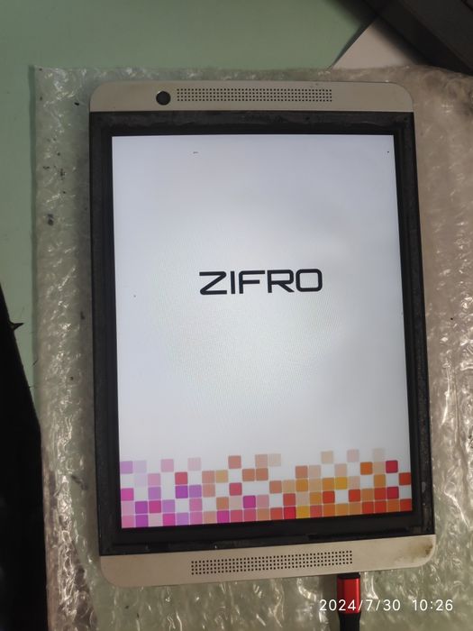 Планшет Zifro ZT-7800