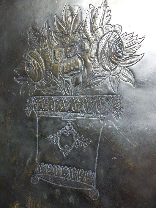 grande antigo prato de decoração em latão com estanho-trabalhado á mão