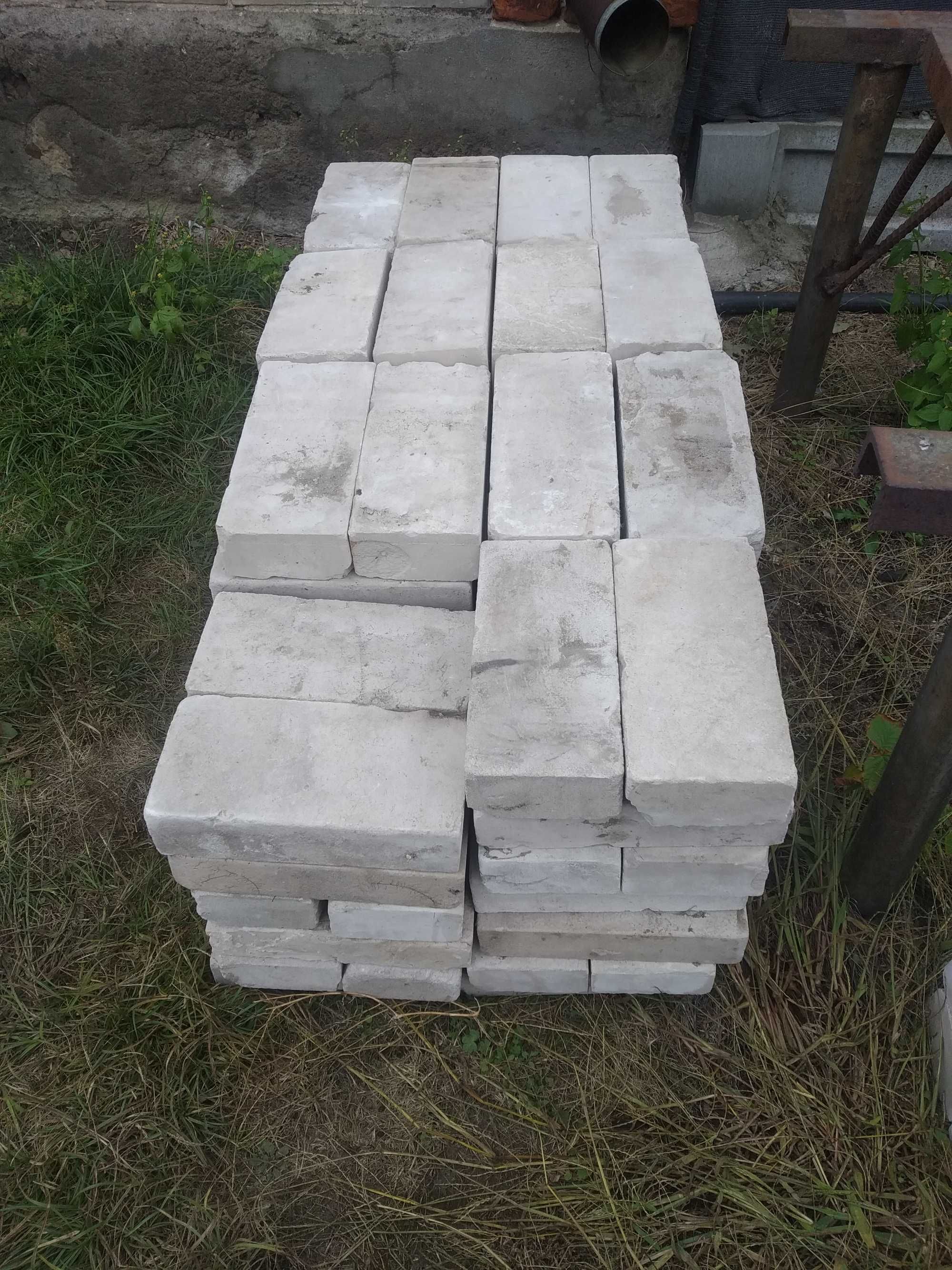 Cegła biała rozbiórkowa