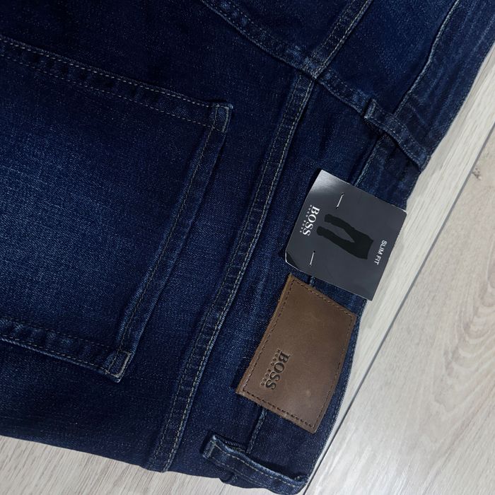 НОВІ Темно сині джинси BOSS Slim Fit Stretch, Розмір 36/30, оригінал