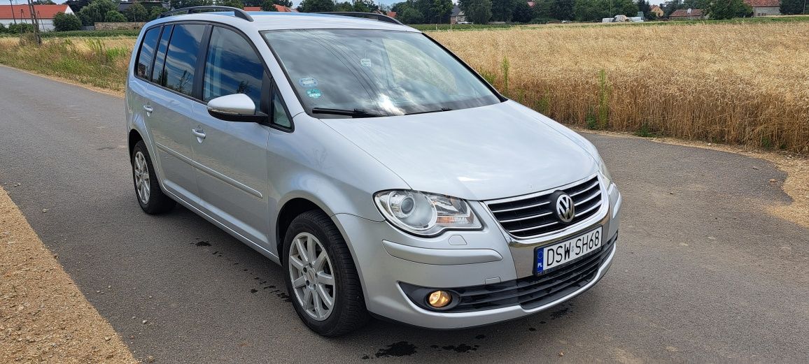 Vw Touran Trend 1.9 TDI 2009r /klima/elektryka/ładny stan/