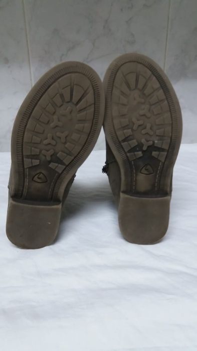 Botas de criança nº 28, marca Calçado Guimarães, como novas